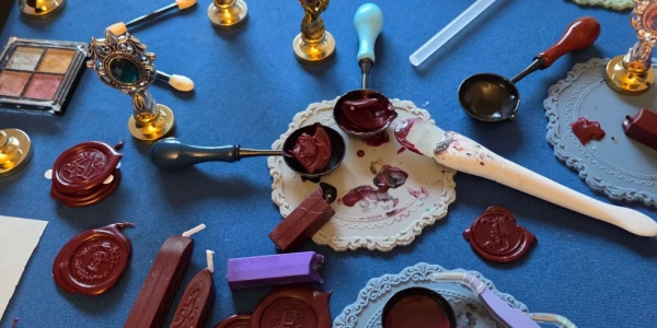 Workshop: Create Magical Wax Seal Stamp Stickers | emilysoscribbly